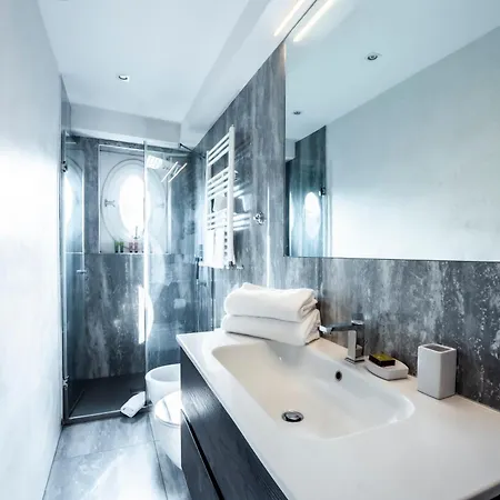 At Santacroce Firenze